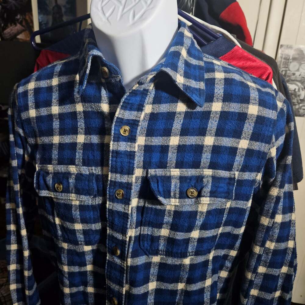 Abercrombie & Fitch Blue and White Plaid Flannel Button-Up Shirt Medium